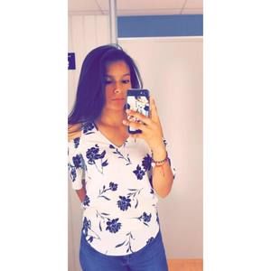 Meet your Posher, Leslie